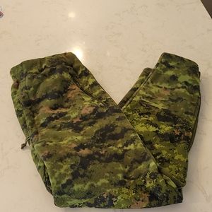 Genuine Canadian army fleece pants